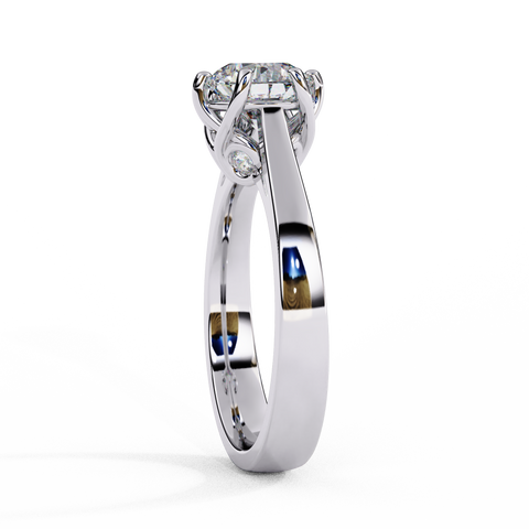 The Lucera Round Cut Ring